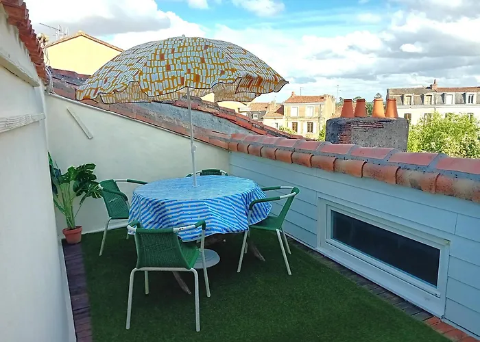 Gazelle And Art Gallery Guest house Ruffec (Charente)